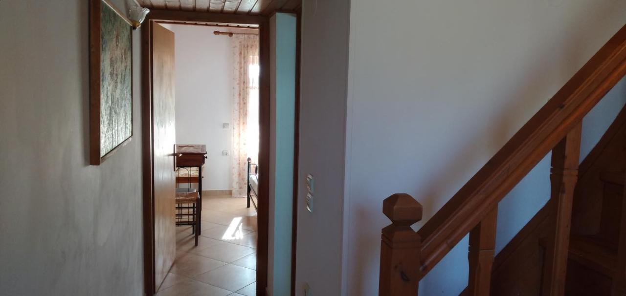 Athina Studio Apartments Kerveli Bagian luar foto