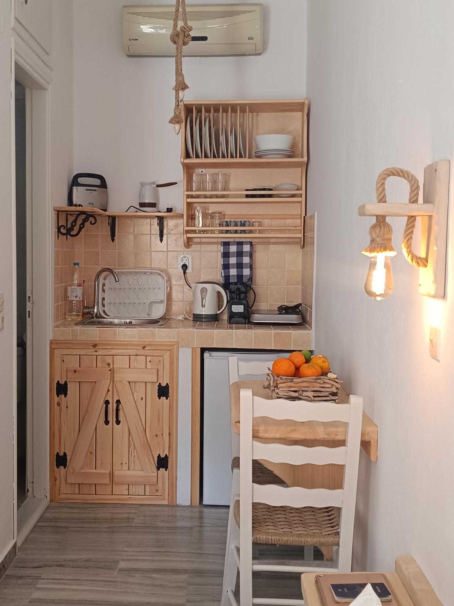 Athina Studio Apartments Kerveli Bagian luar foto